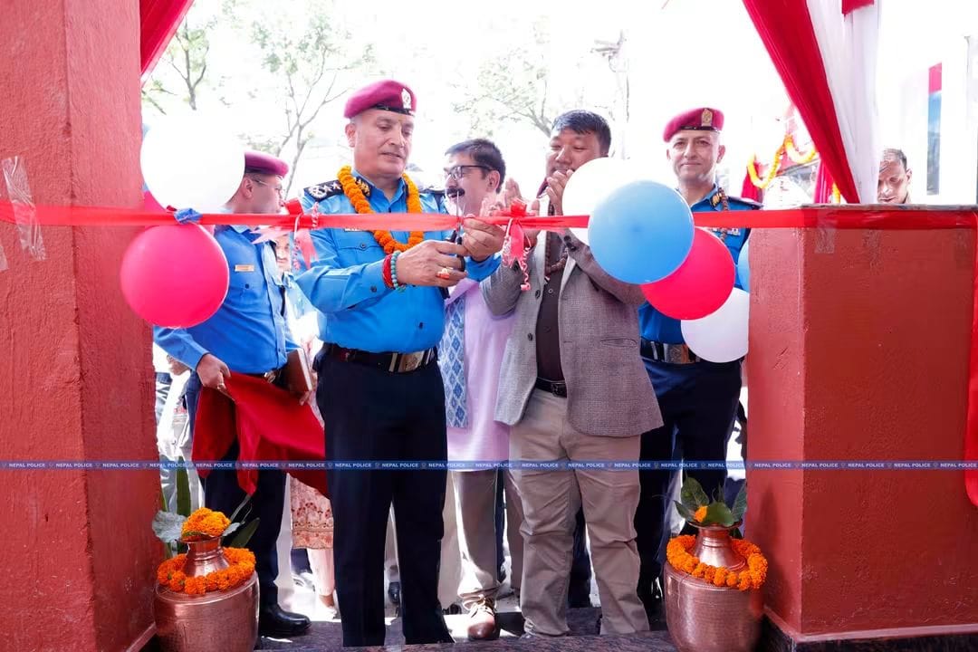 प्रहरी महानिरीक्षक दान बहादुर कार्कीबाट प्रहरी वृत्त गौशालाको पुन:निर्मित कार्यालय भवन उद्‌घाटन